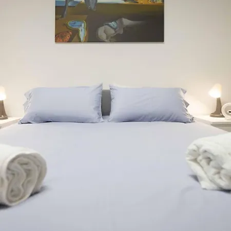 La Maison Des Artistes Holiday home Catania