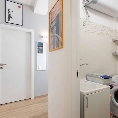 La Maison Des Artistes * カターニア